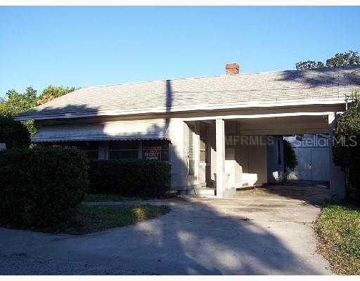 511 Oak St., Auburndale, FL 33823