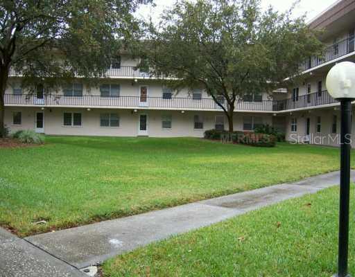 333 Lake Howard Dr. #211c, Winter Haven, FL 33880