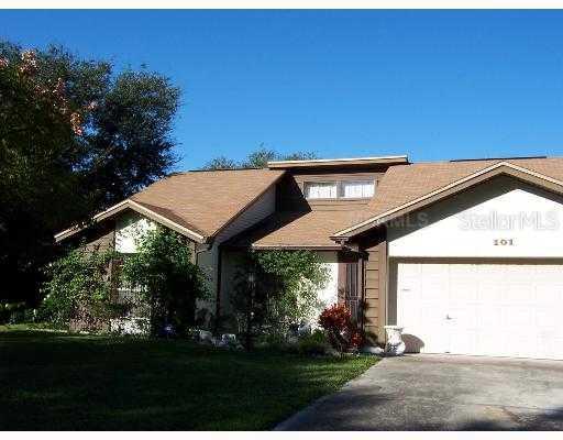 101 Lake Thomas Dr., Winter Haven, FL 33880