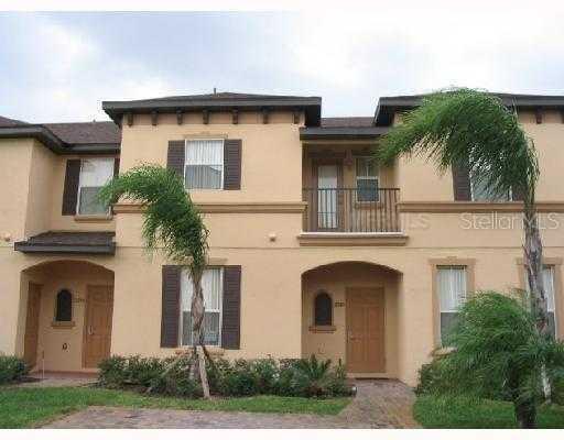 2245 Calabria Ave., Davenport, FL 33897