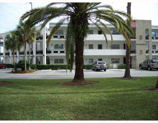 100 El Camino Dr. #304, Winter Haven, FL 33884
