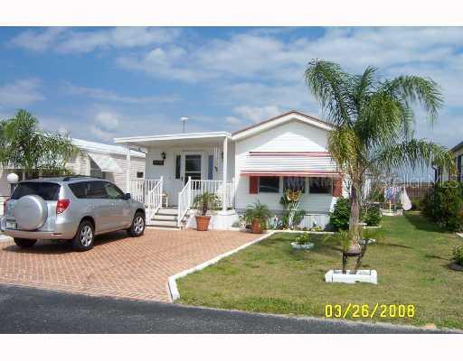 316 Golf Crest Ln., Davenport, FL 33837