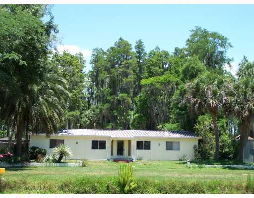 6842 Wilbar Ln., Haines City, FL 33844