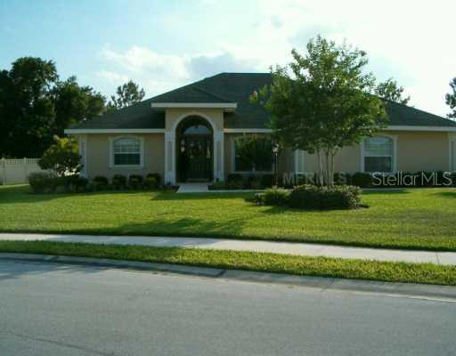 100 Winona Cir., Auburndale, FL 33823