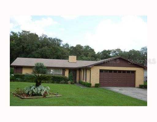 225 Denese Ln., Auburndale, FL 33823