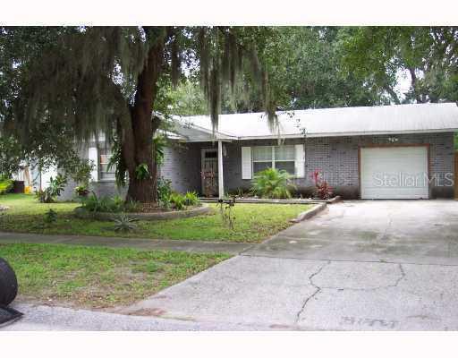714 Swiss Dr., Lakeland, FL 33810
