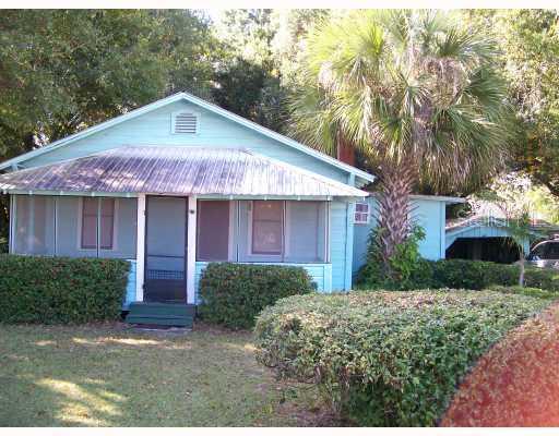 25 Norman Ln., Auburndale, FL 33823