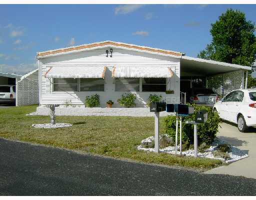 153 Candlewood Dr., Lake Wales, FL 33898