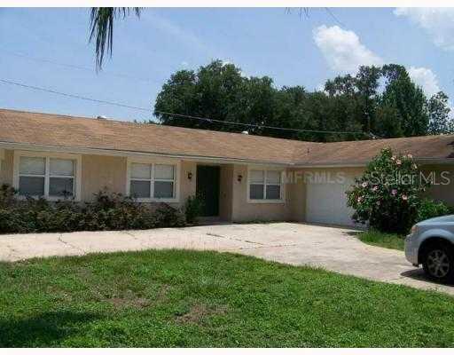 148 Chaucer Ln., Winter Haven, FL 33884