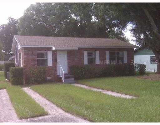 214 Nelson St., Auburndale, FL 33823