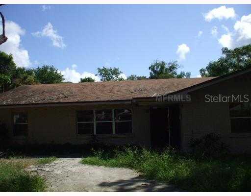 513 Walnut St., Auburndale, FL 33823