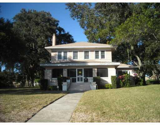 1307 N Lake Howard Dr., Winter Haven, FL 33881