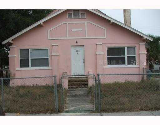 206 Avenue A, Winter Haven, FL 33881
