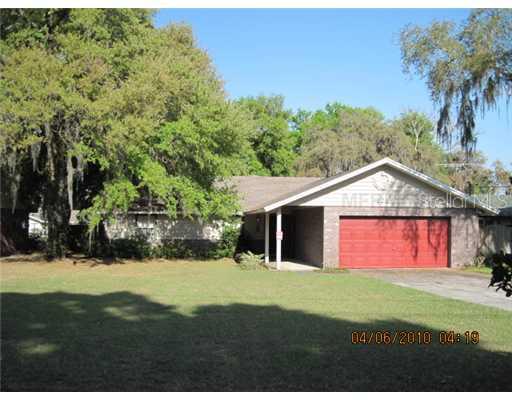 108 Lakeview Dr., Auburndale, FL 33823