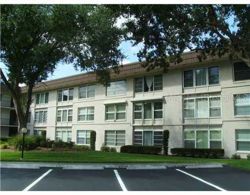 333 Lake Howard Dr. #202D, Winter Haven, FL 33880