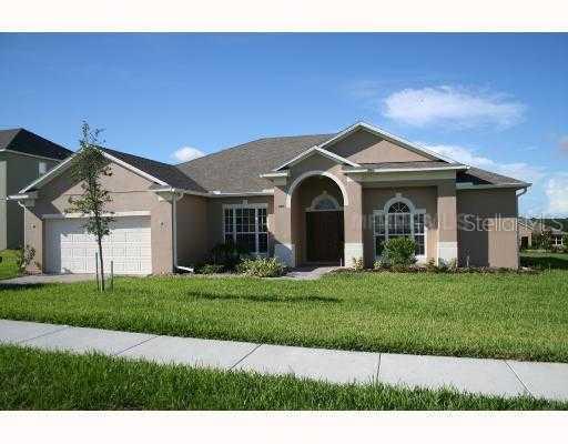 285 Brookshire Dr., Lake Wales, FL 33898