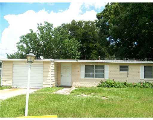 2624 Trinity Cir., Winter Haven, FL 33881