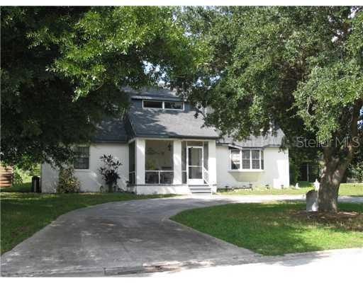 827 Osceola Ave., Lake Wales, FL 33853