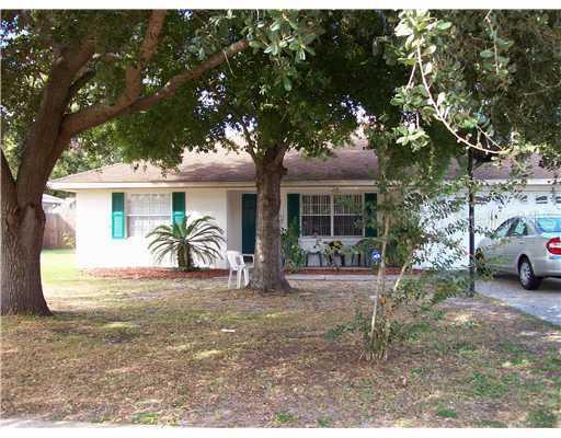 2215 Howard West Ave., Winter Haven, FL 33880