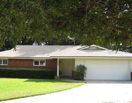 236 College Grove Circle, Winter Haven, FL 33881