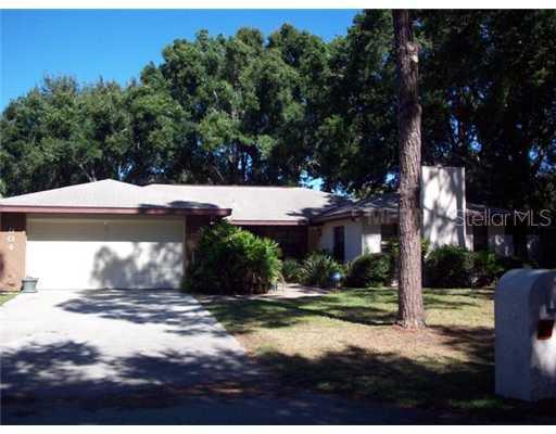 904 Crestview Dr., Auburndale, FL 33823