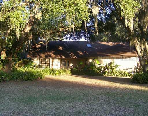 4612 Reynosa Dr., Winter Haven, FL 33880