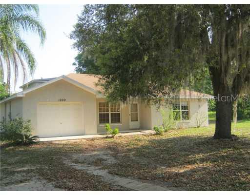 1009 E Grove Ave., Lake Wales, FL 33853