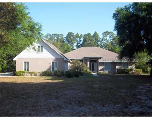 813 Lake Daisy Rd., Winter Haven, FL 33884