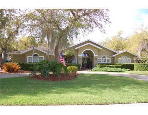 5 Bridgewater Dr., Winter Haven, FL 33884