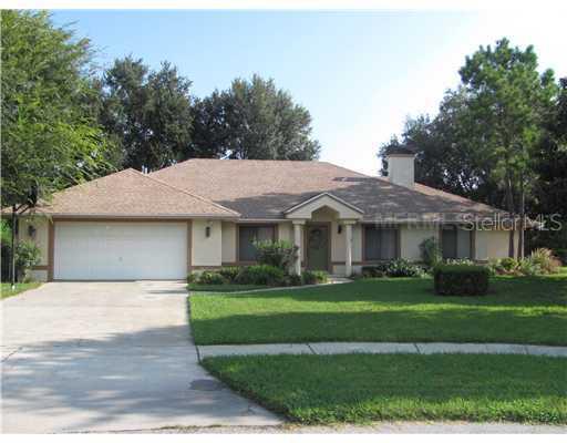 216 College Grove Cir., Winter Haven, FL 33881