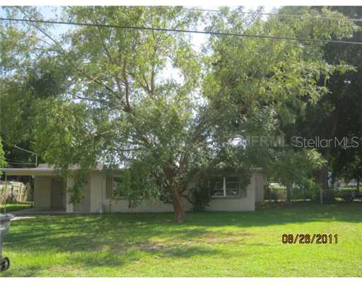 2611 Trinity Cir., Winter Haven, FL 33881
