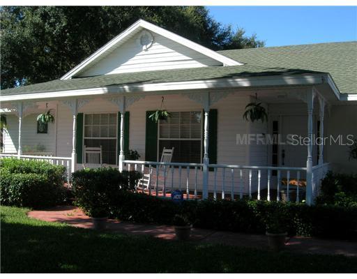 706 Woodrow Dr., Auburndale, FL 33823