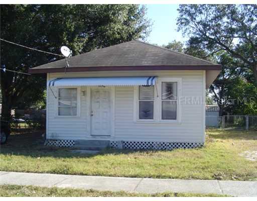 405 Orange St., Auburndale, FL 33823