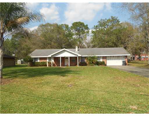 129 Sugar Creek Rd., Winter Haven, FL 33880