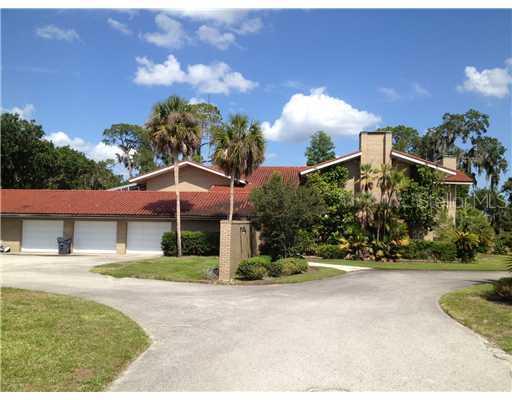 2000 W Lake Hamilton Dr., Winter Haven, FL 33881