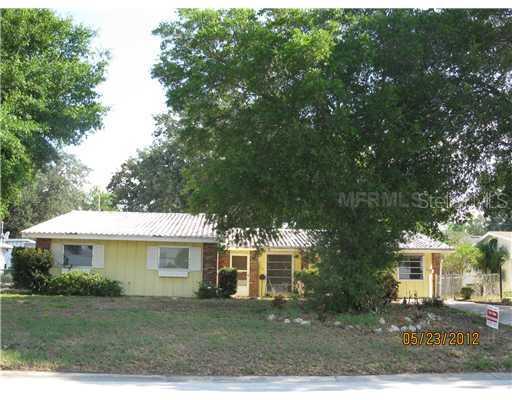819 Osceola Ave., Lake Wales, FL 33853