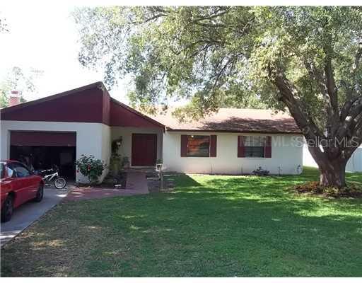 211 Lakeview Dr., Auburndale, FL 33823