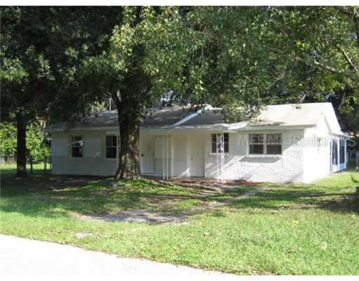 626 Alberta Ave., Auburndale, FL 33823