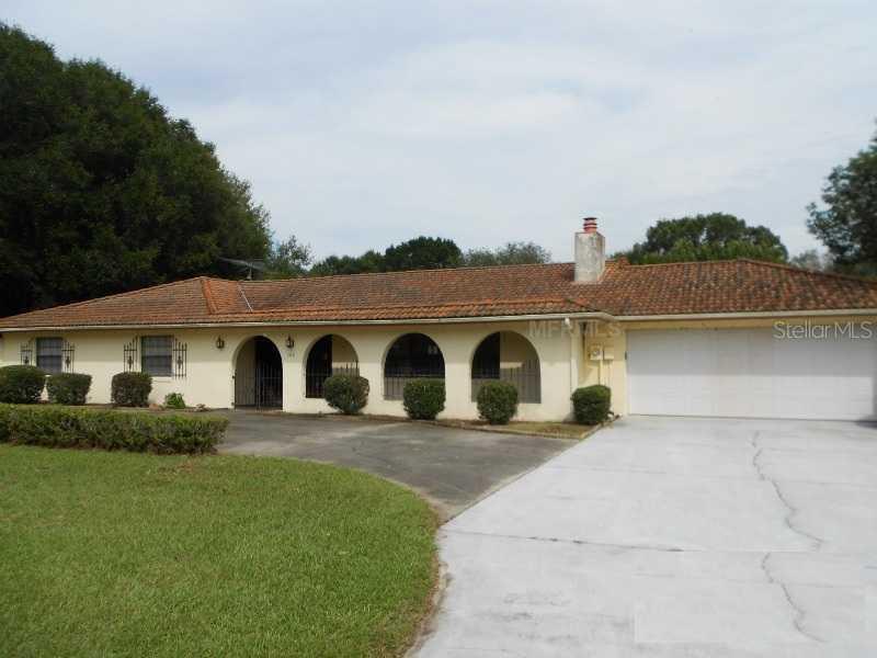 102 Fox Den St., Auburndale, FL 33823