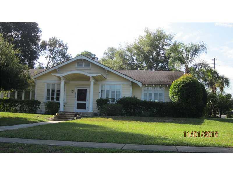 702 Carlton Ave., Lake Wales, FL 33853