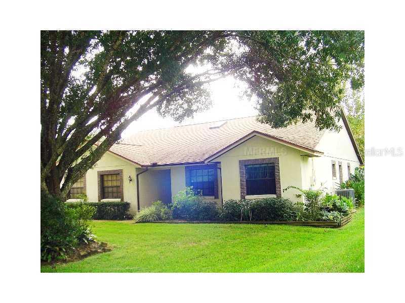 142 Homewood Dr., Winter Haven, FL 33880
