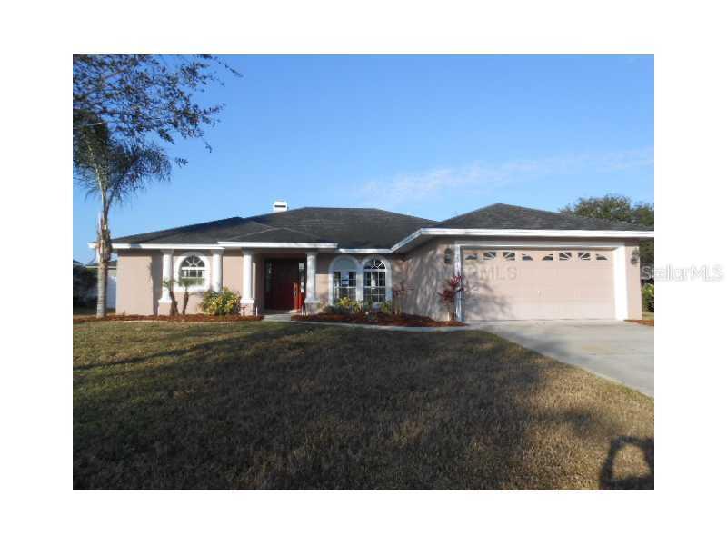 221 Alexander Estates Dr., Auburndale, FL 33823