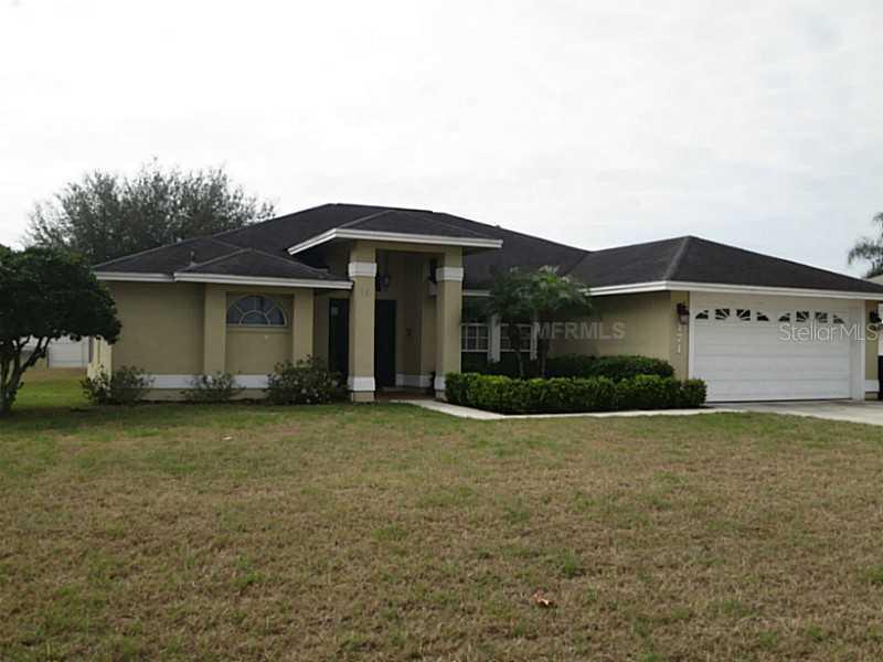 171 Avery Dr., Auburndale, FL 33823