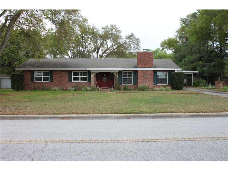 905 Howard Ter., Winter Haven, FL 33881