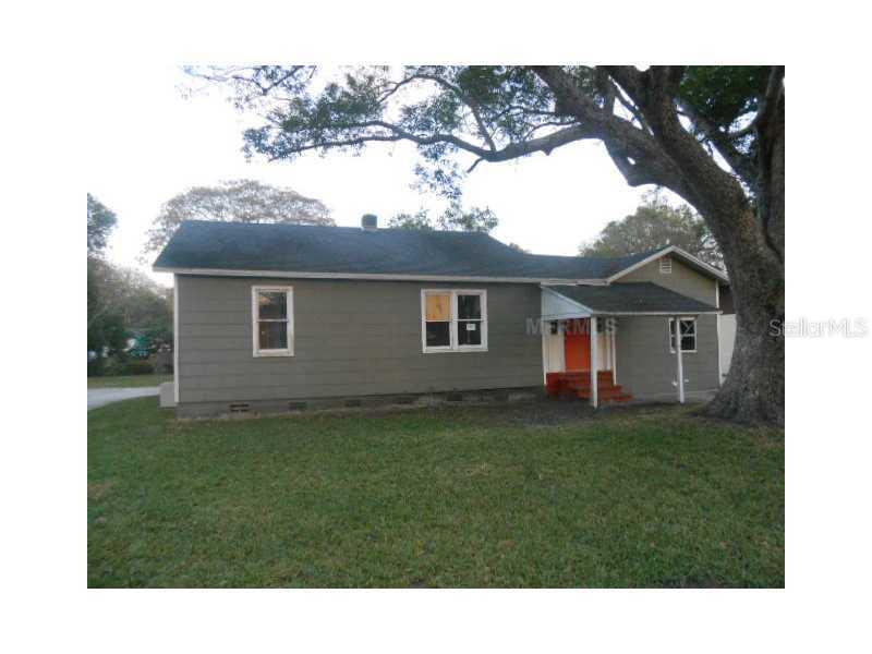 101 Davis St., Auburndale, FL 33823