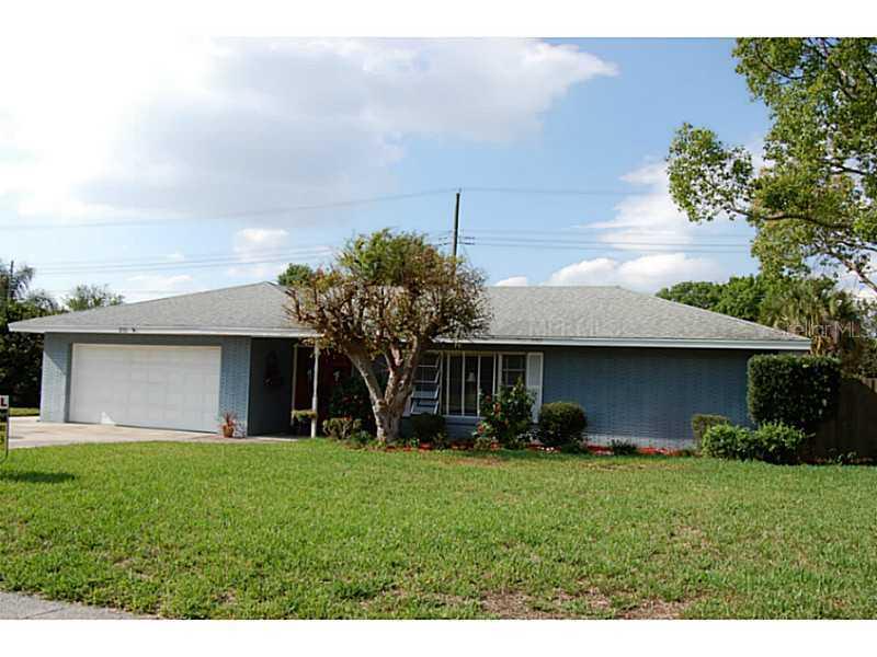 215 Paine Dr., Winter Haven, FL 33884