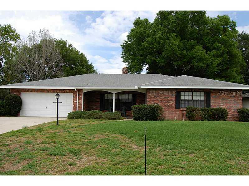 2010 Varner Cir., Winter Haven, FL 33884