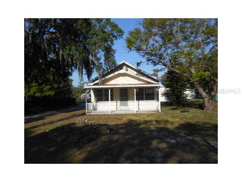 403 8th St., Winter Haven, FL 33881