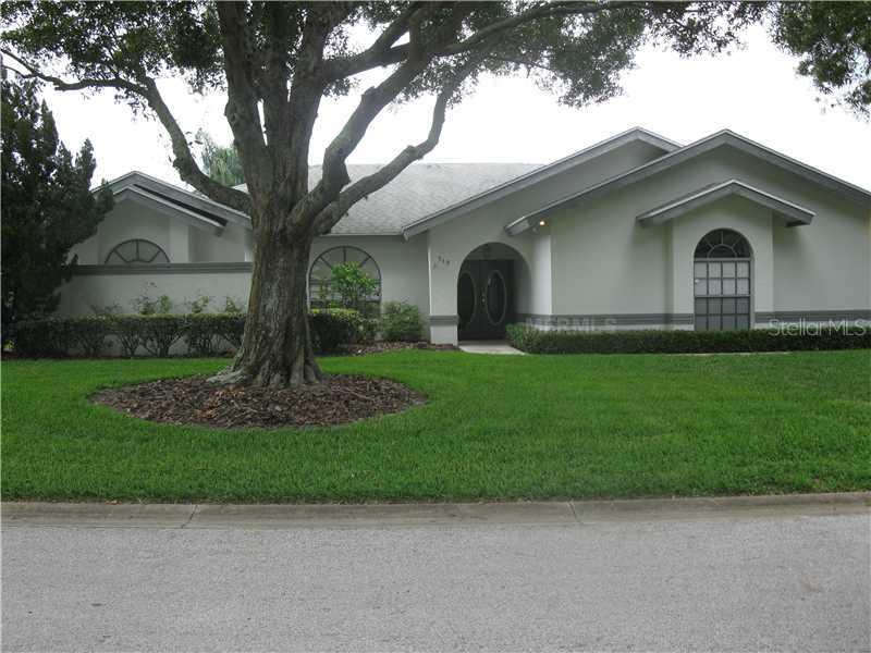719 Lake Eloise Pl., Winter Haven, FL 33884