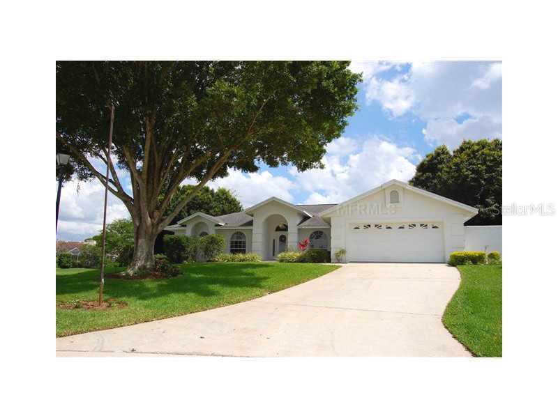 408 Christopher Ct., Winter Haven, FL 33884